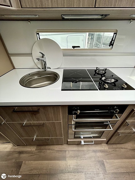 Kabe Imperial 780 TDL KS 10 of 21