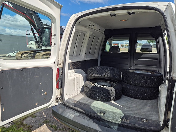 Volkswagen Caddy 8 of 20