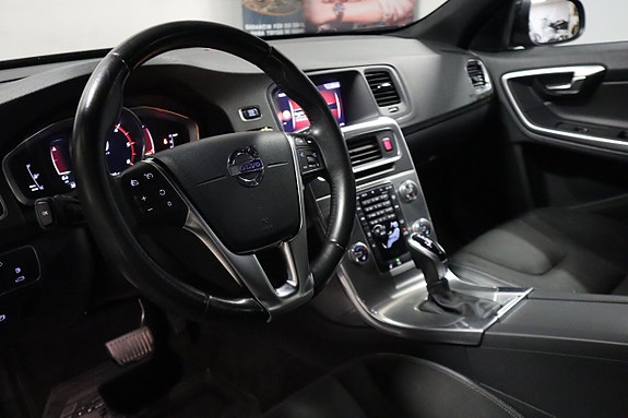Volvo V60 7 of 21