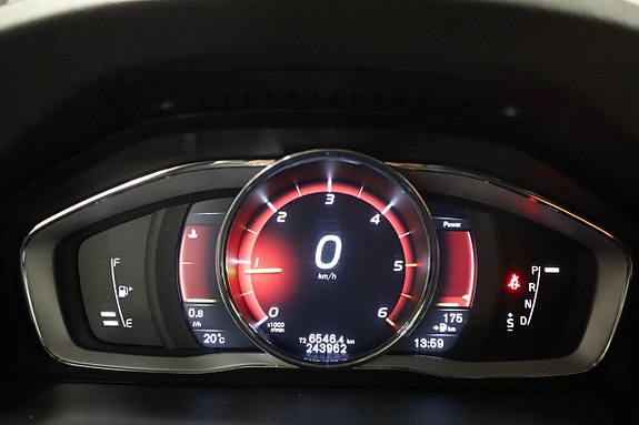 Volvo V60 13 of 21