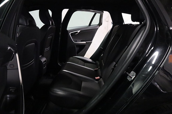 Volvo V60 10 of 21