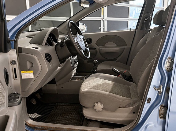 Daewoo Kalos 5 of 7