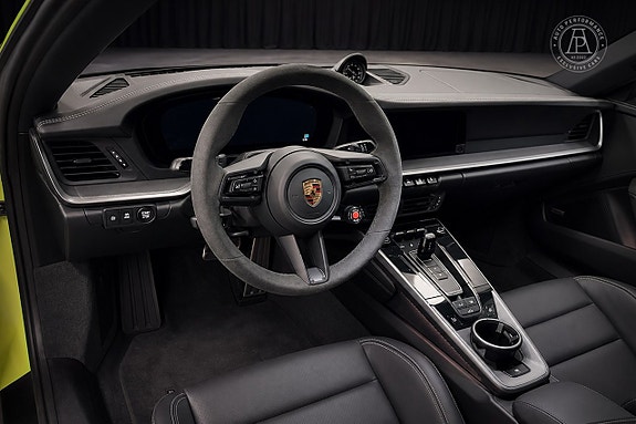 Porsche 911 6 of 11