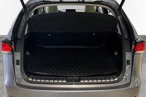 Lexus NX300h 10 of 12