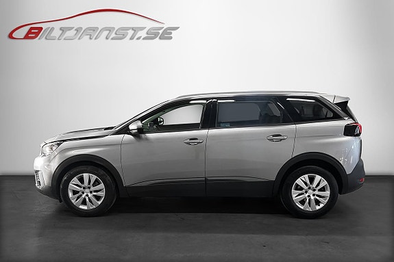 Peugeot 5008 2 of 5