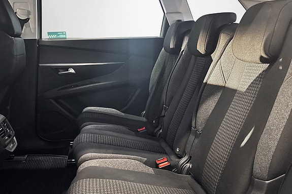 Peugeot 5008 10 of 12