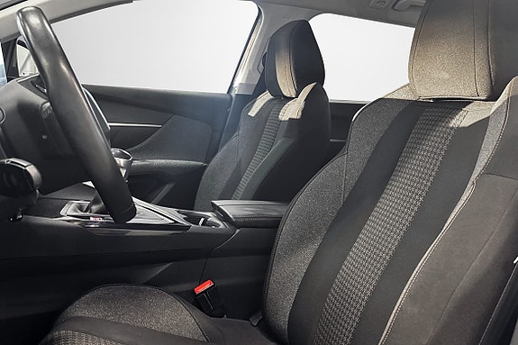 Peugeot 5008 9 of 12