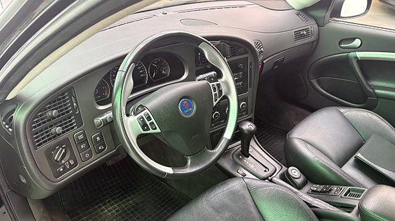 Saab 9-5 11 of 18