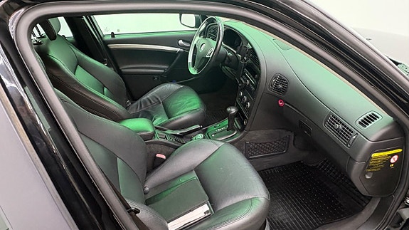 Saab 9-5 13 of 18