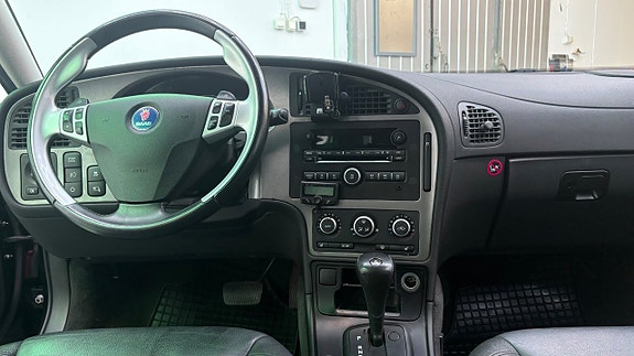 Saab 9-5 9 of 18