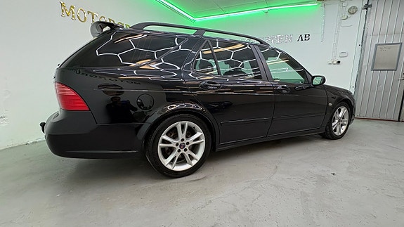 Saab 9-5 4 of 5