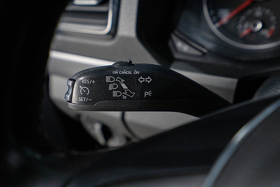 Volkswagen Amarok 19 of 21