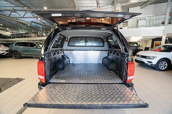 Volkswagen Amarok 10 of 21