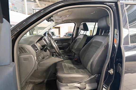 Volkswagen Amarok 16 of 21