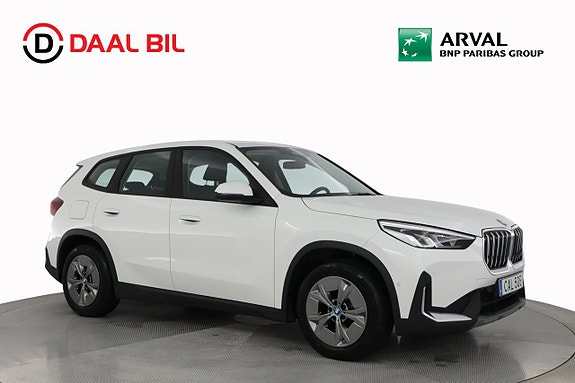 BMW iX1 5 of 5