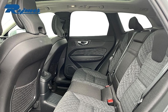 Volvo XC60 14 of 25