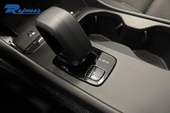 Volvo EX40 20 of 22