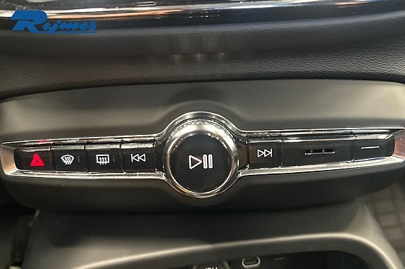 Volvo XC40 12 of 20
