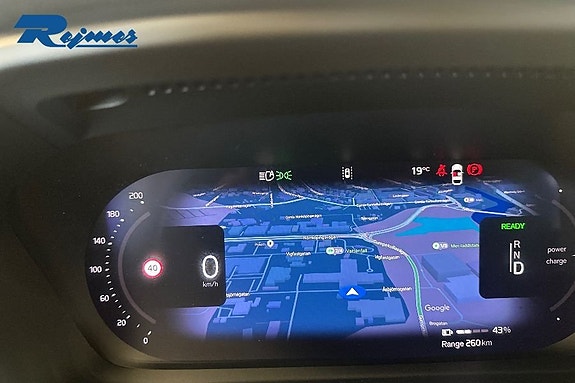 Volvo XC40 9 of 20