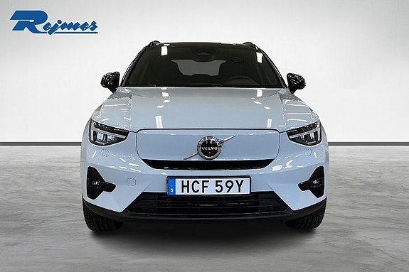 Volvo EX40 5 of 18