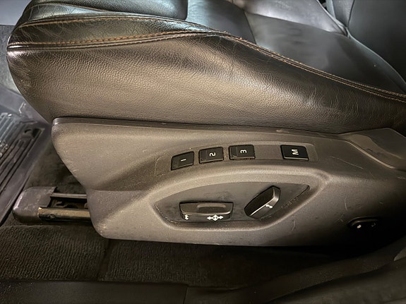 Volvo XC60 13 of 21