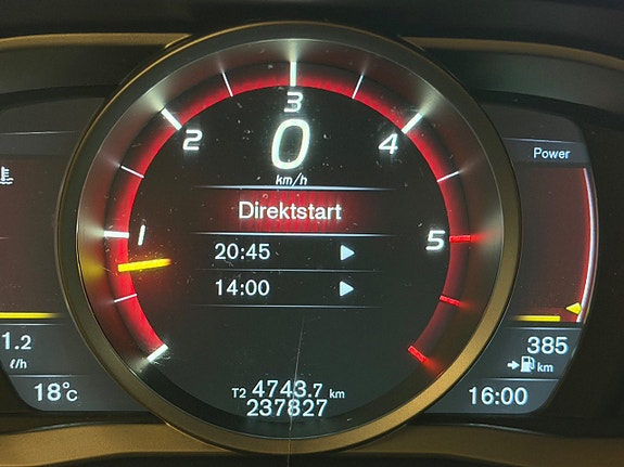 Volvo XC60 16 of 21