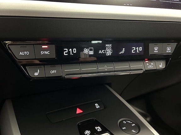 Audi Q4 e-tron 22 of 27
