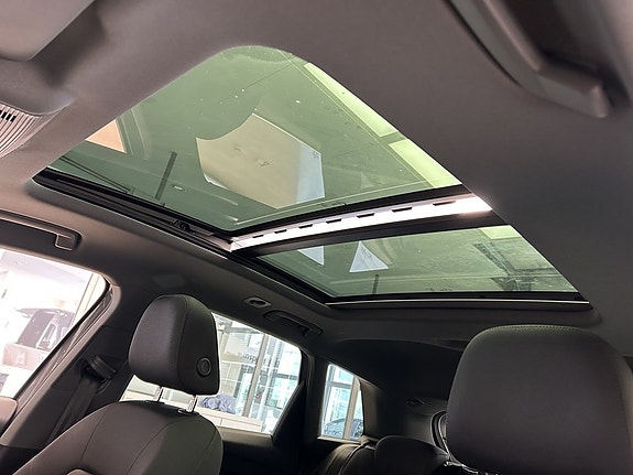 Audi Q4 e-tron 12 of 27