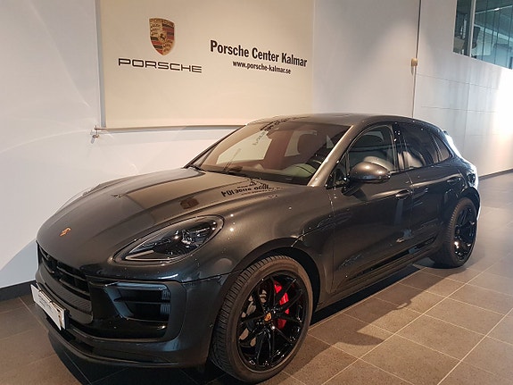 Porsche Macan GTS 2 of 5