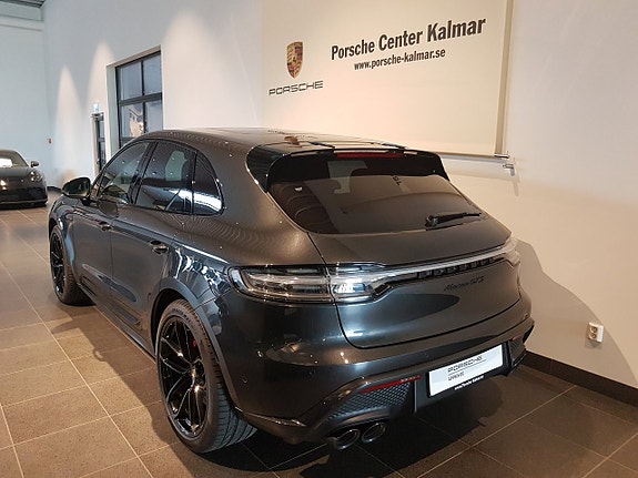 Porsche Macan GTS 4 of 5