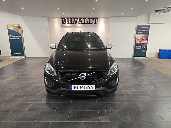 Volvo XC60 2 of 21