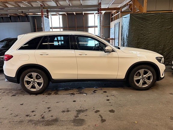 Mercedes-Benz GLC220 d 7 of 21