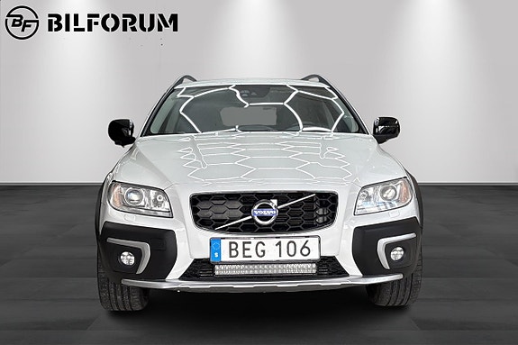 Volvo XC70 3 of 5