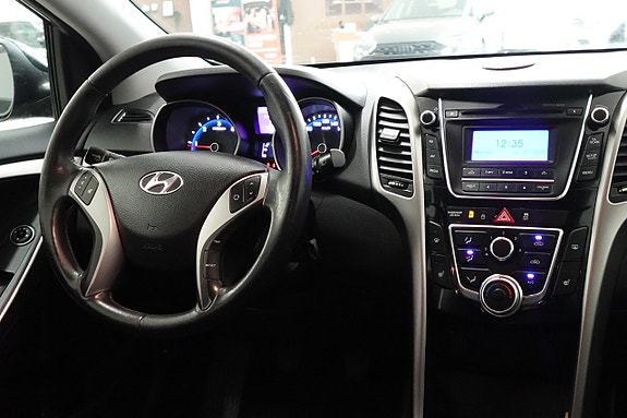 Hyundai i30 8 of 15