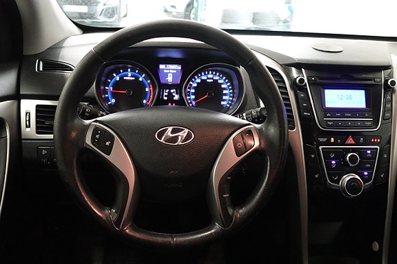 Hyundai i30 7 of 15