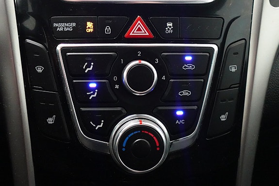 Hyundai i30 10 of 15