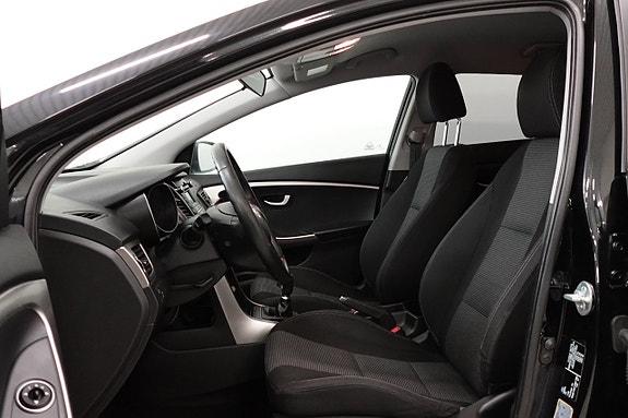 Hyundai i30 4 of 5