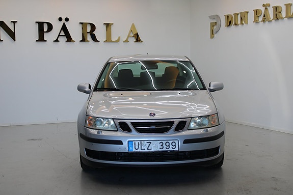 Saab 9-3 2 of 5