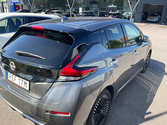 Nissan Leaf 3 of 3