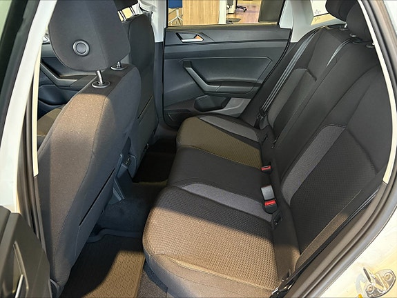 Volkswagen Polo 8 of 8