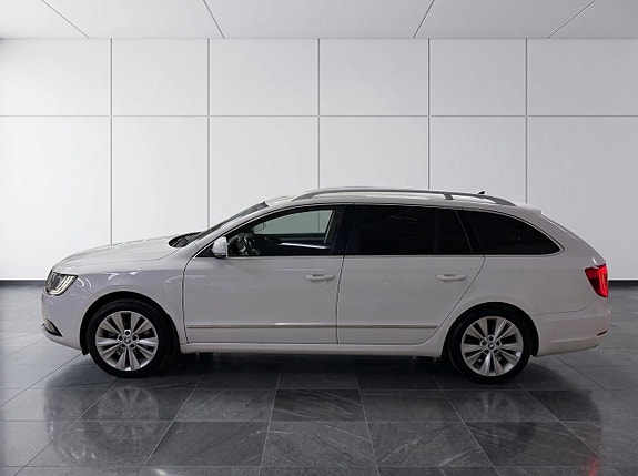 Skoda Superb 10 of 19
