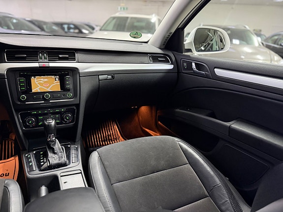 Skoda Superb 15 of 19