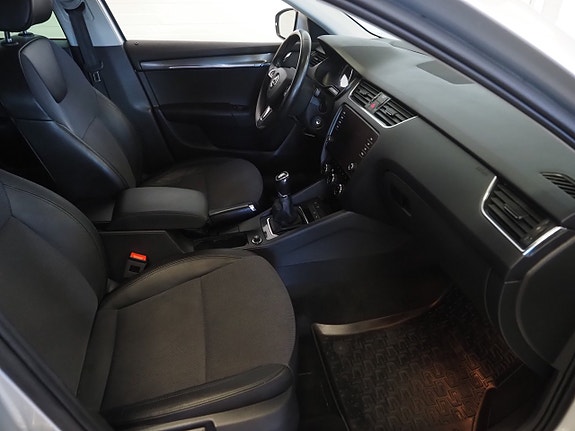 Skoda Octavia 12 of 24