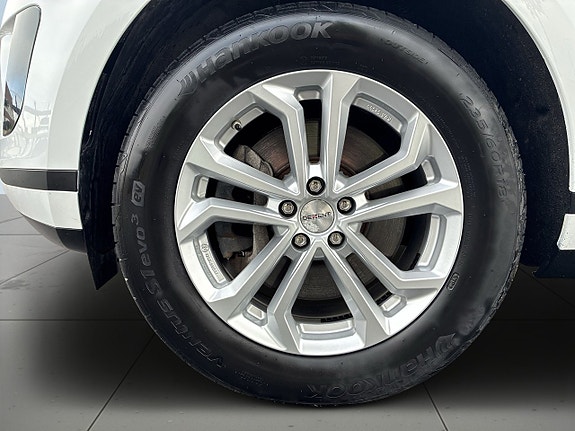 Land Rover Range Rover Evoque 14 of 24