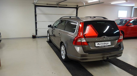 Volvo V70 6 of 10