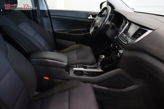 Hyundai Tucson 16 of 22