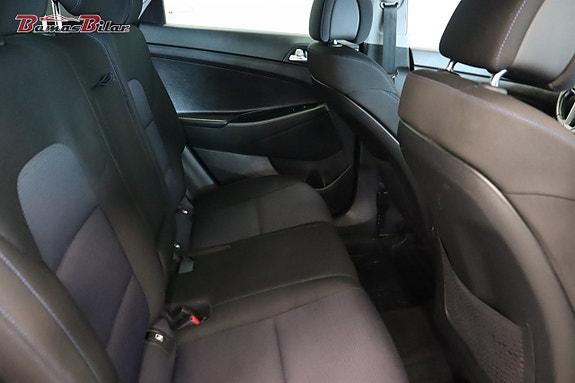 Hyundai Tucson 15 of 22