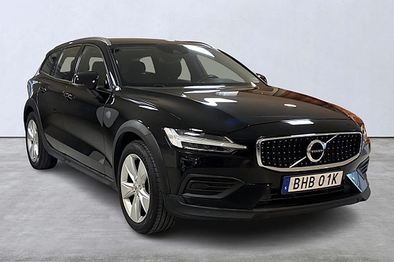 Volvo V60 Cross Country 6 of 14