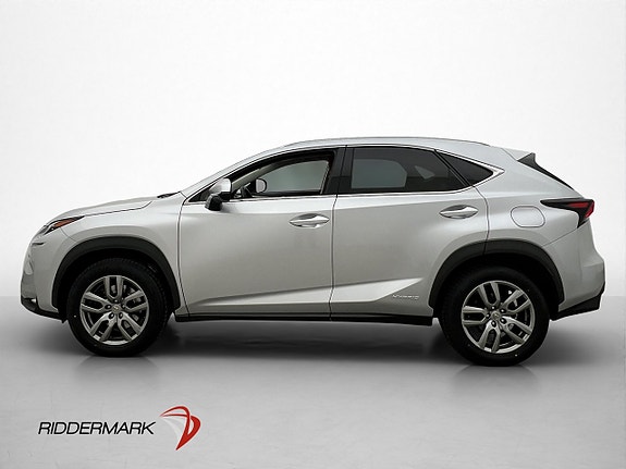 Lexus NX300h 4 of 5