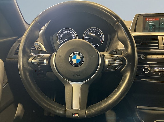 BMW 120i 15 of 19